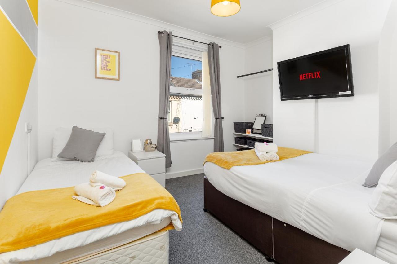 Cosy Anfield Guesthouse - Free Parking ليفربول المظهر الخارجي الصورة