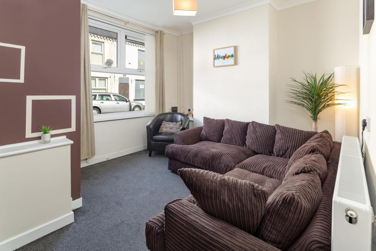 Cosy Anfield Guesthouse - Free Parking ليفربول المظهر الخارجي الصورة